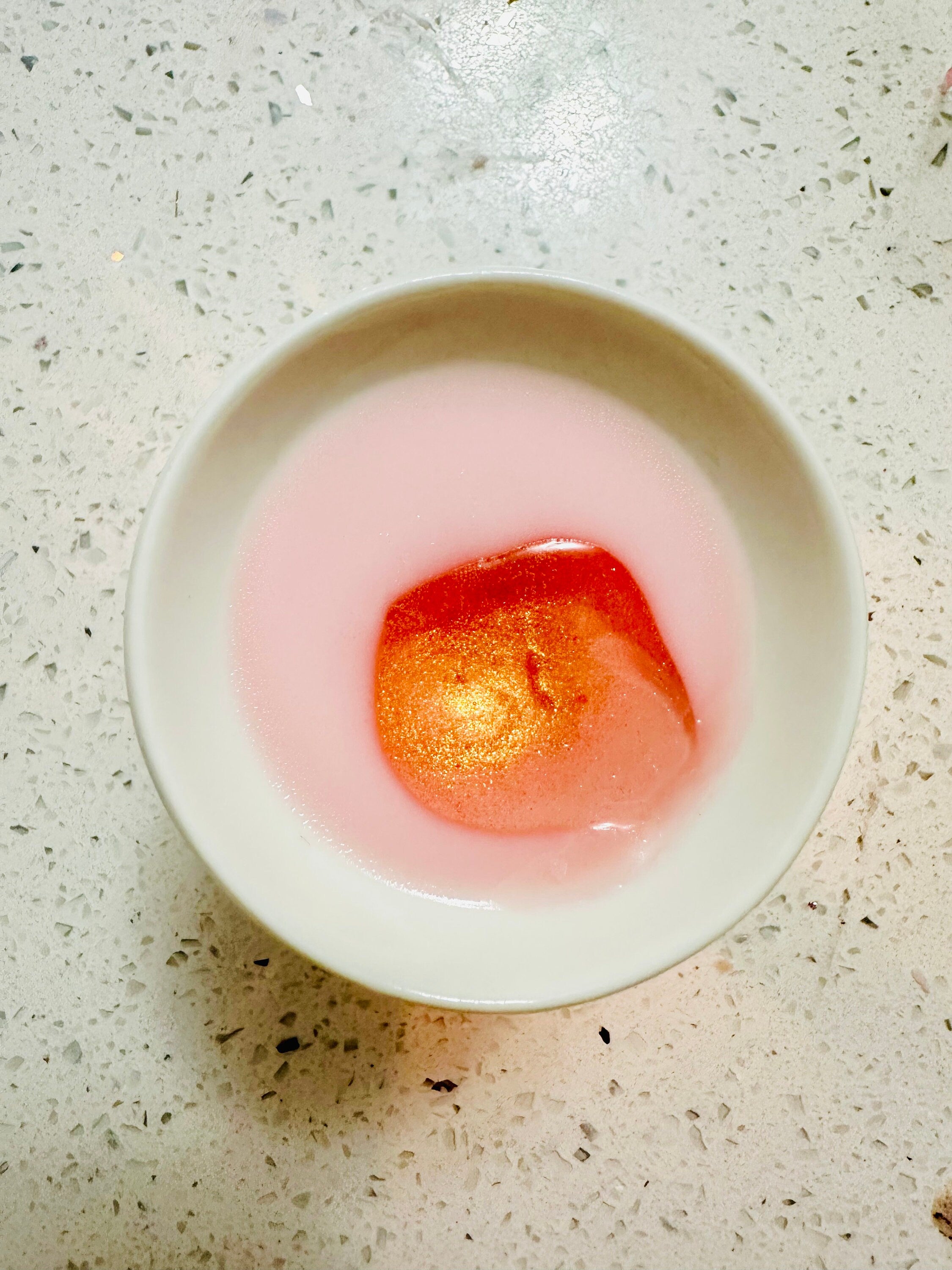 Rosé scented Coconut wax + Soy wax Melt.