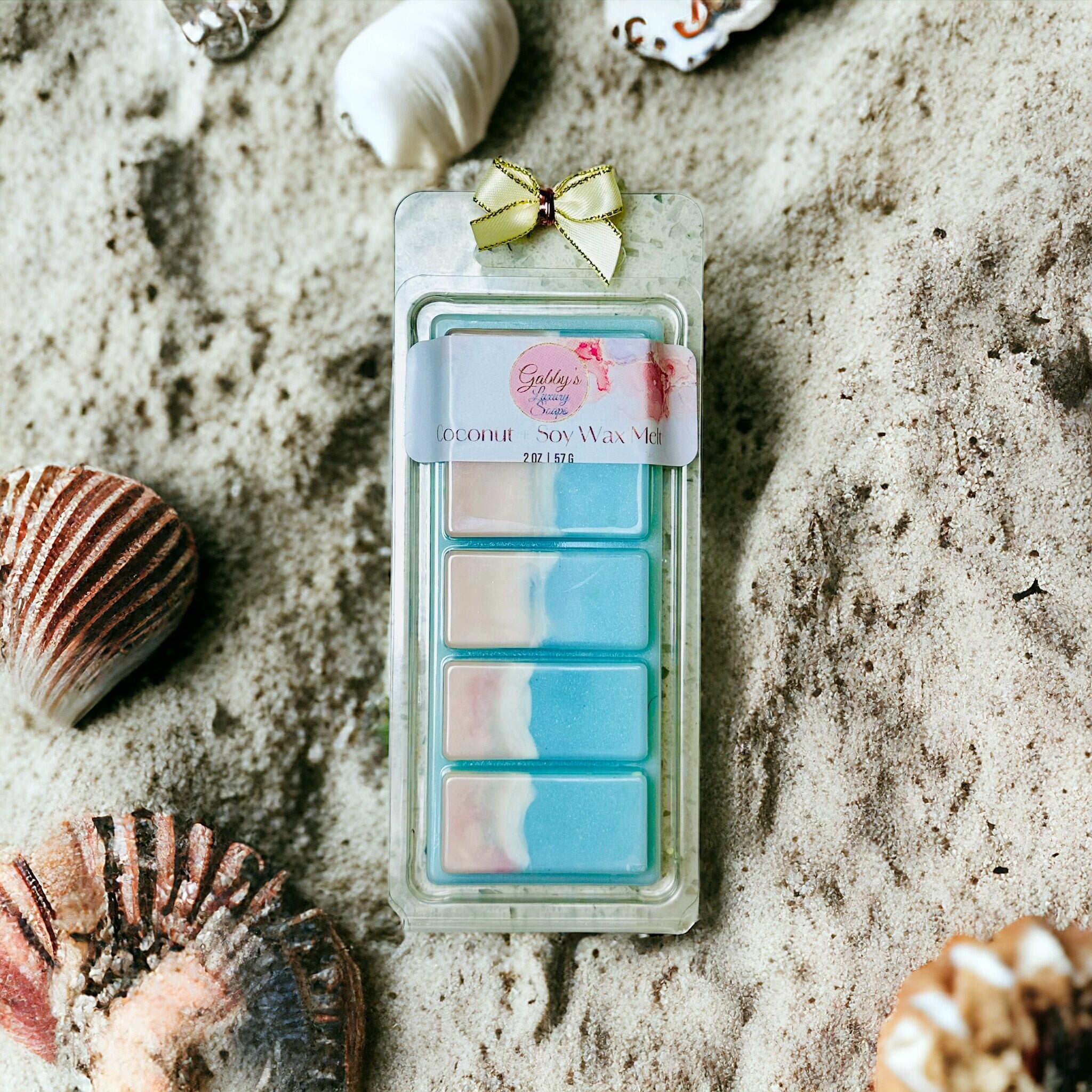 Palm Beach ocean-scented wax melt.